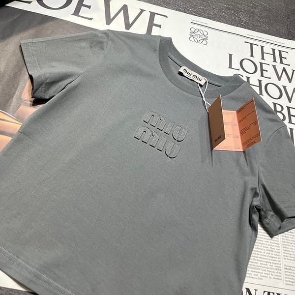 絶対欲しい！セリーヌ コットンジャージー ルーズ 半袖 Tシャツ 偽物 Cey85506